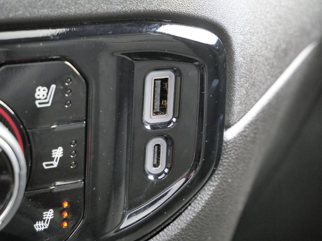 Used 2025 Chevrolet Silverado 2500 ZR2 w/ Technology Package AWD/4WD image 50