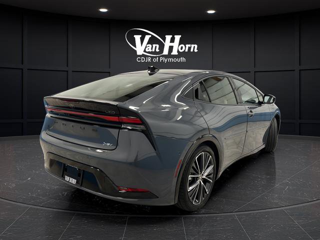 Used 2024 Toyota Prius LE AWD/4WD image 7