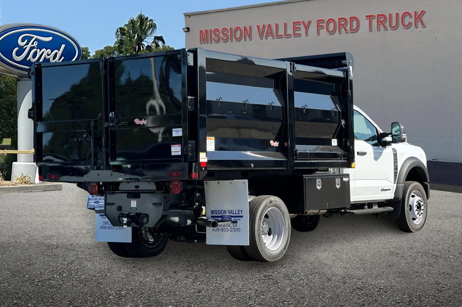 New 2025 Ford F550 2WD Regular Cab Super Duty image 4