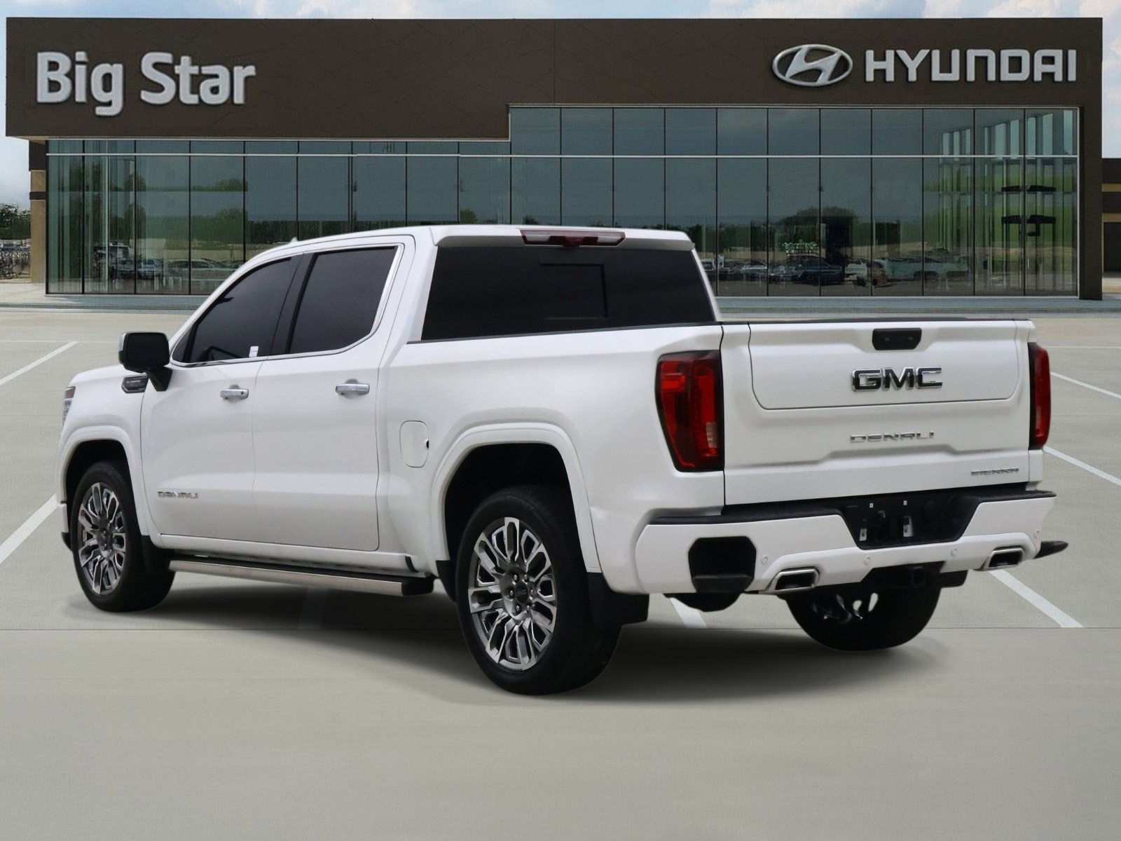 Used 2024 GMC Sierra 1500 Denali Ultimate AWD/4WD image 3