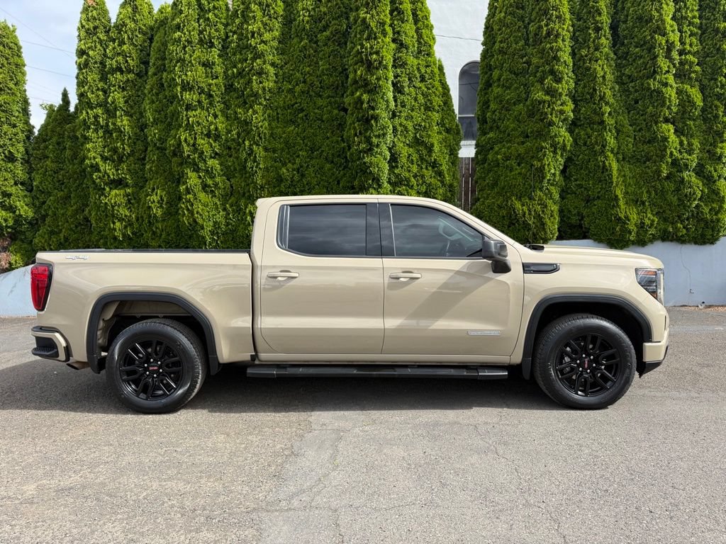 Used 2023 GMC Sierra 1500 Elevation w/ LPO, Elevation Black Package AWD/4WD image 11