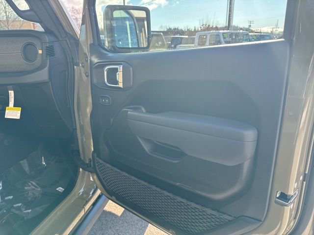 New 2026 Jeep Gladiator Willys AWD/4WD image 8