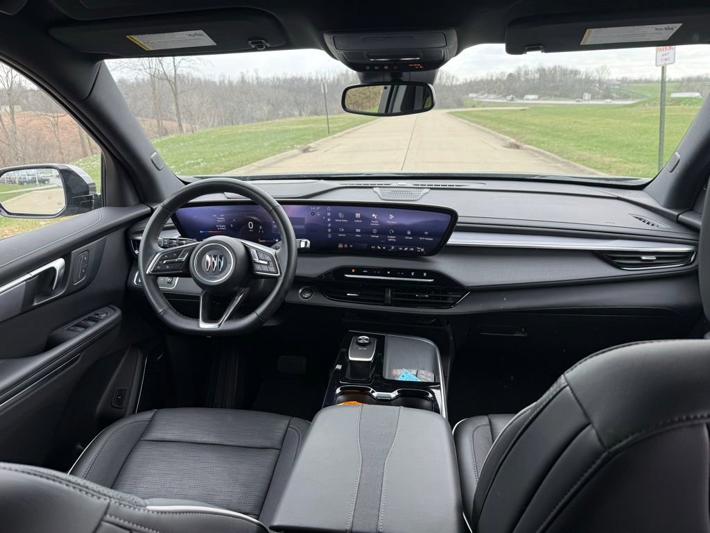 Used 2025 Buick Enclave Sport Touring image 21