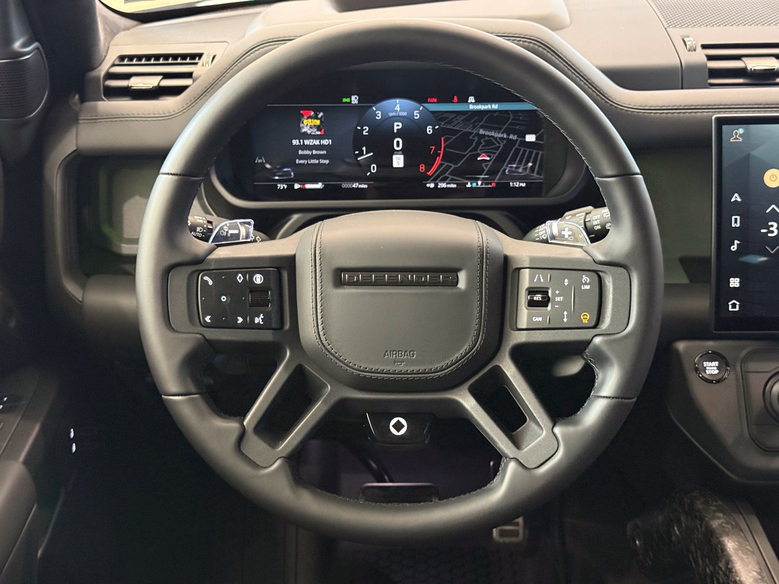 New 2026 Land Rover Defender 110 OCTA AWD/4WD image 37