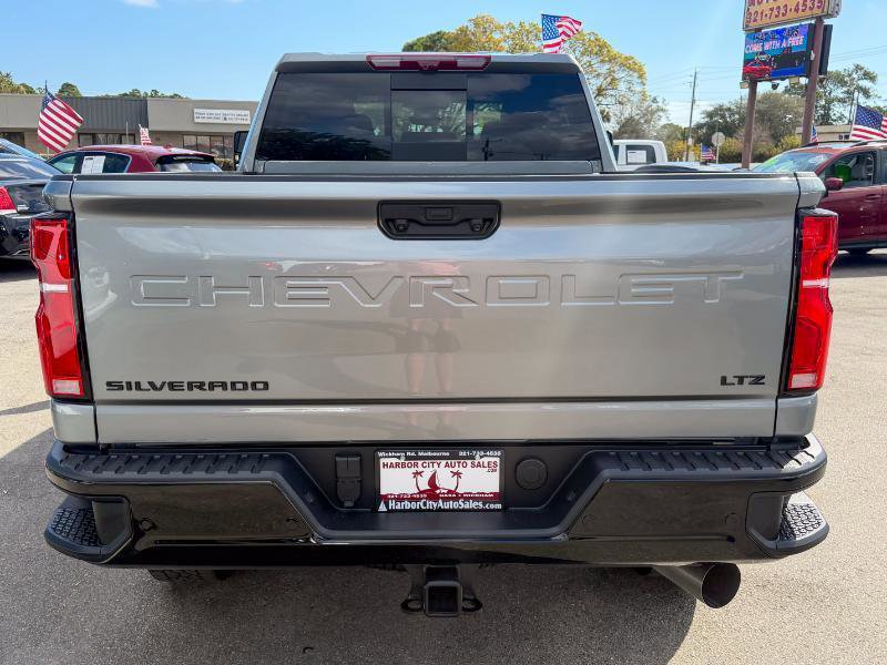 Used 2026 Chevrolet Silverado 2500 LTZ w/ LTZ Plus Package AWD/4WD image 6