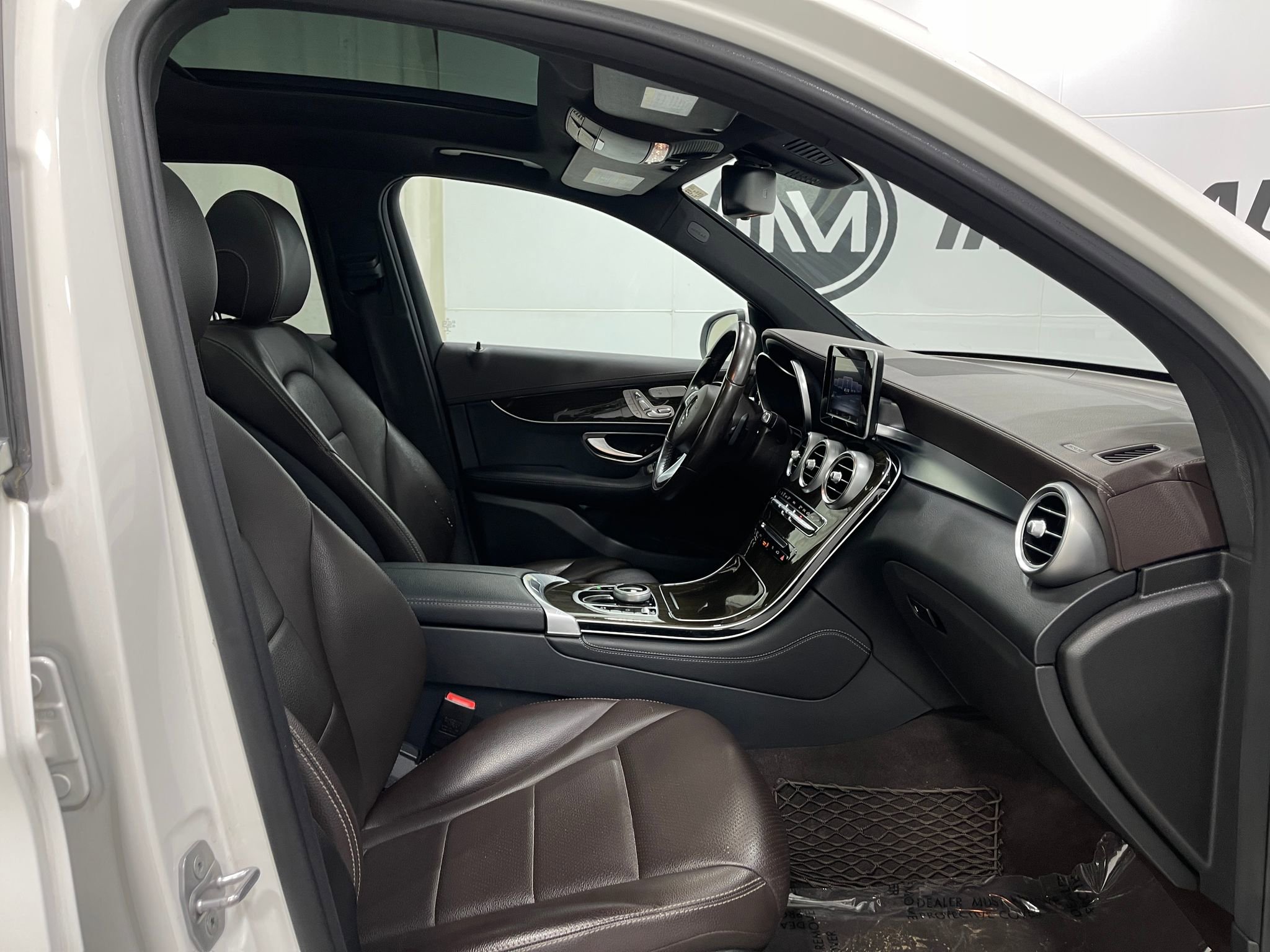 Used 2017 Mercedes-Benz GLC 300 GLC 300 image 34