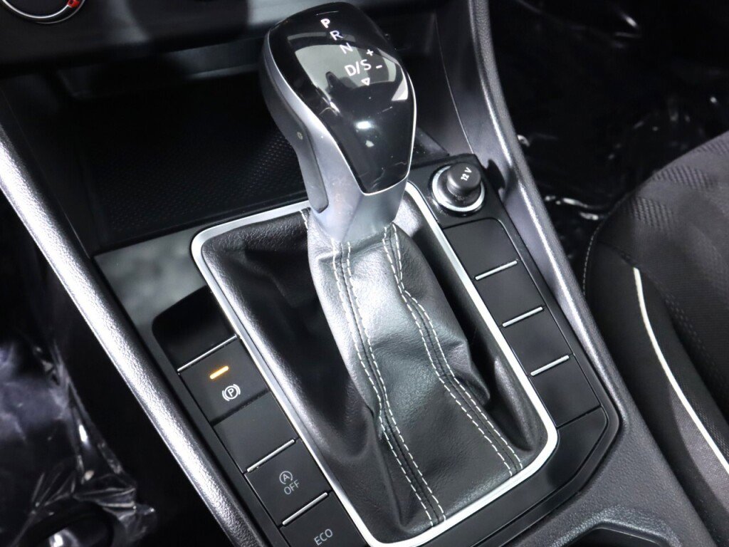 Used 2023 Volkswagen Jetta Sport image 20