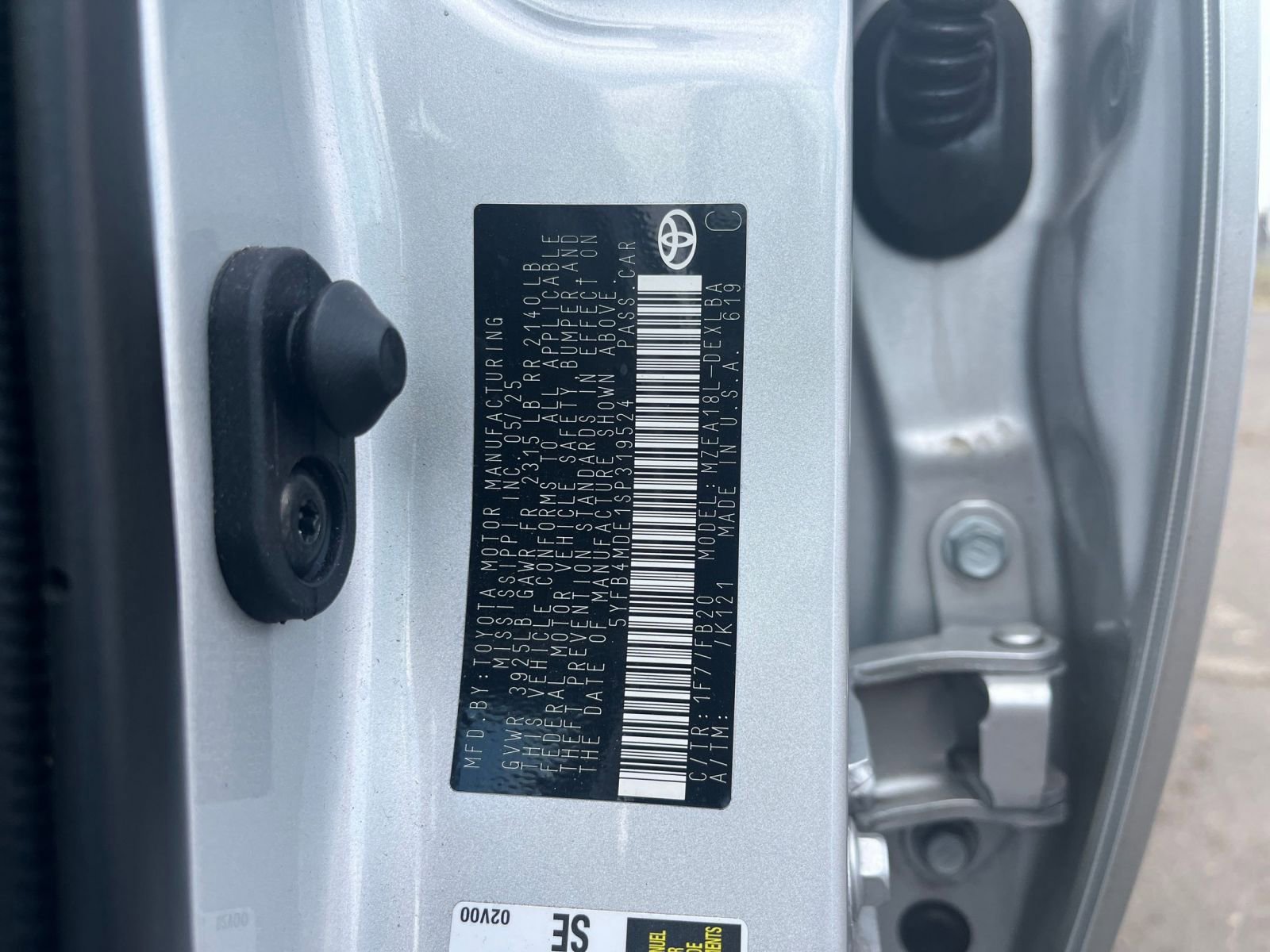 Used 2025 Toyota Corolla LE FWD image 27