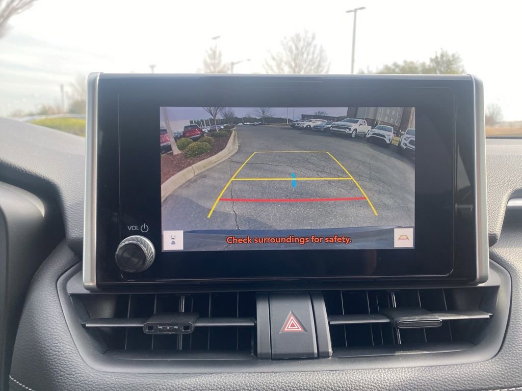 Used 2023 Toyota RAV4 XLE image 21
