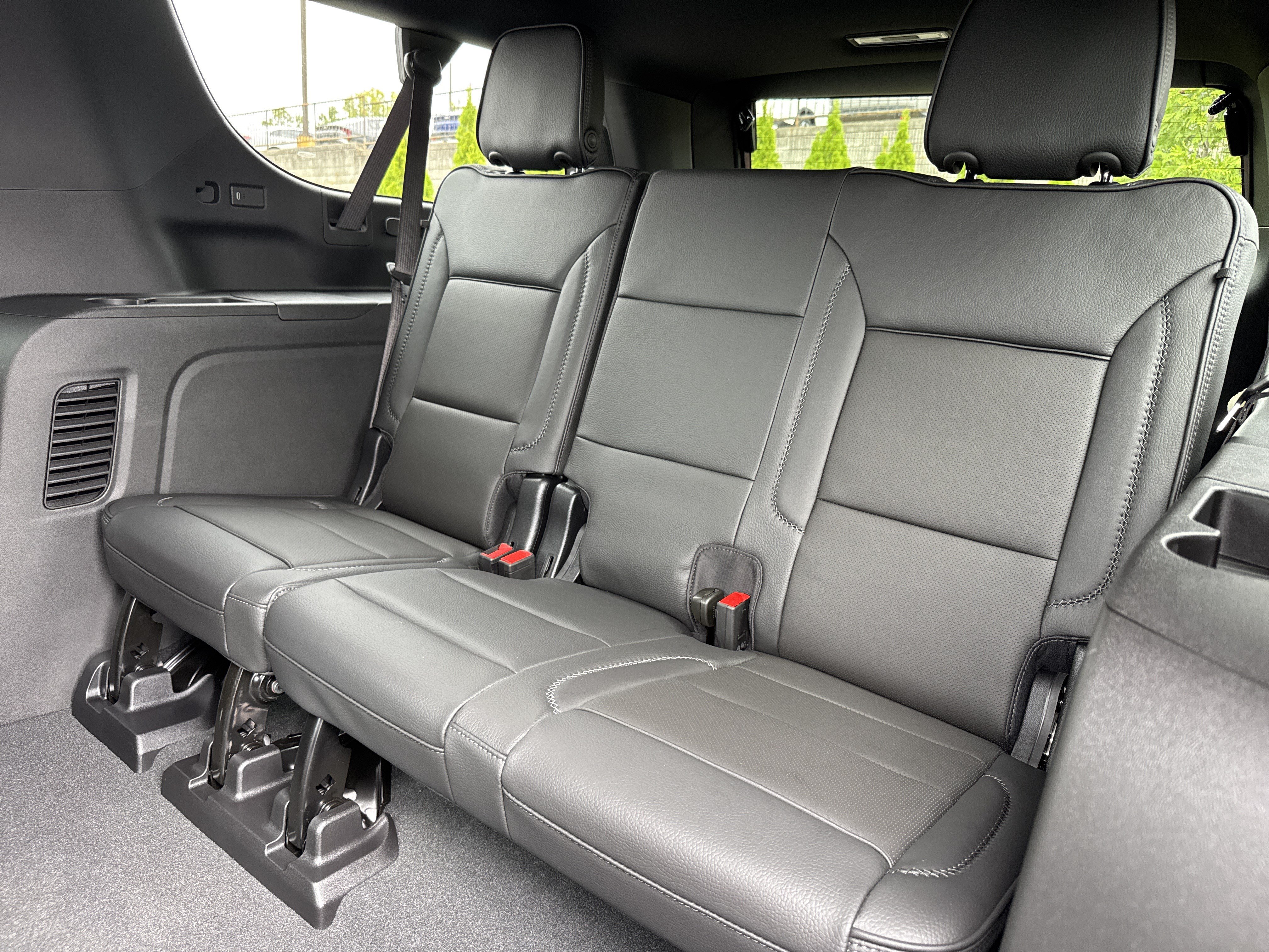 New 2026 GMC Yukon XL Denali w/ Denali Reserve Package AWD/4WD image 34