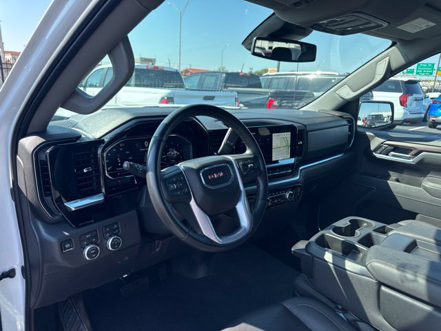 Used 2025 GMC Sierra 1500 SLT AWD/4WD image 9