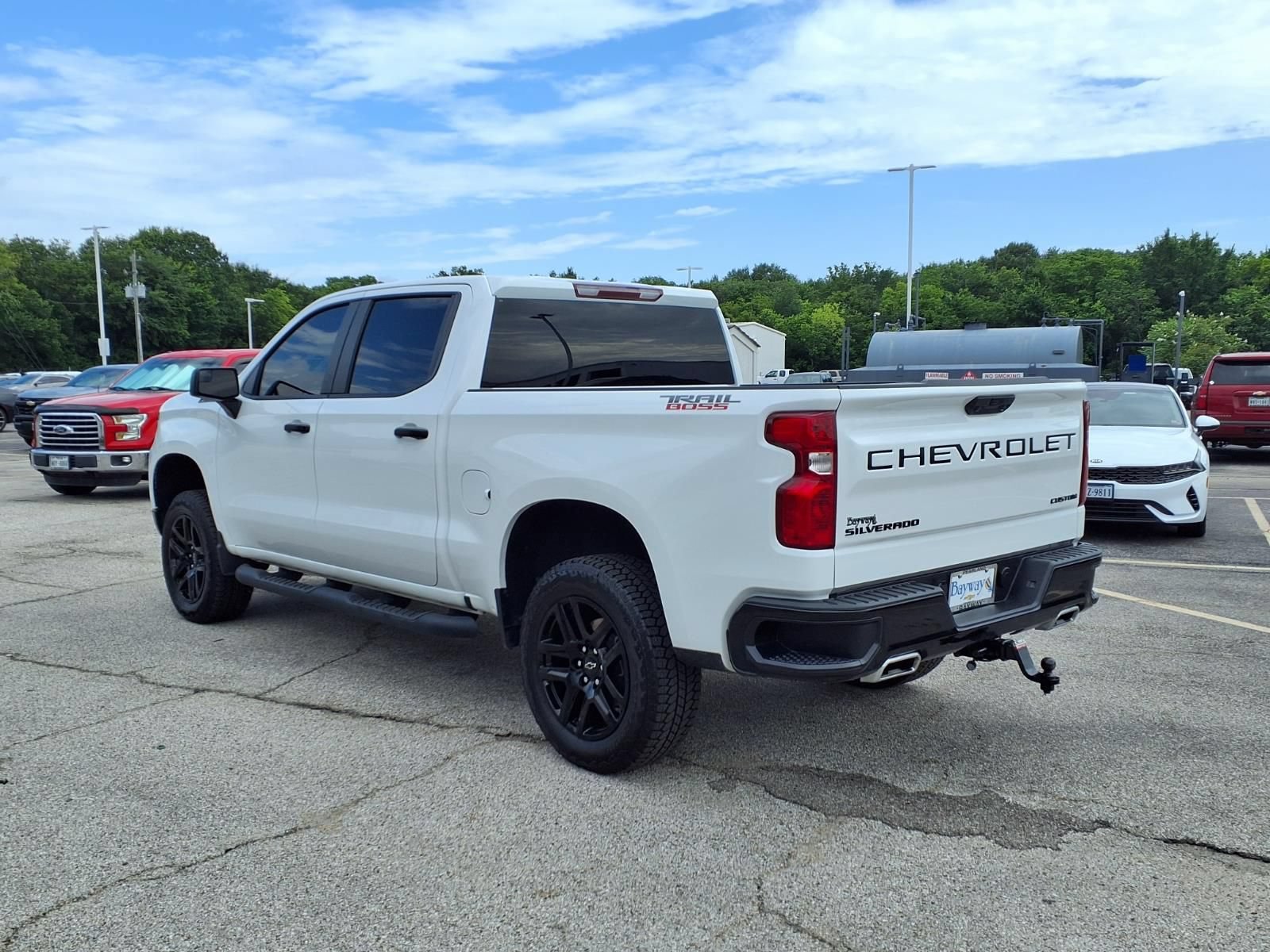 Used 2024 Chevrolet Silverado 1500 Custom Trail Boss w/ LPO, Dark Essentials Package AWD/4WD image 23
