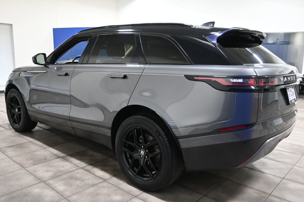 Used 2018 Land Rover Range Rover Velar S image 2