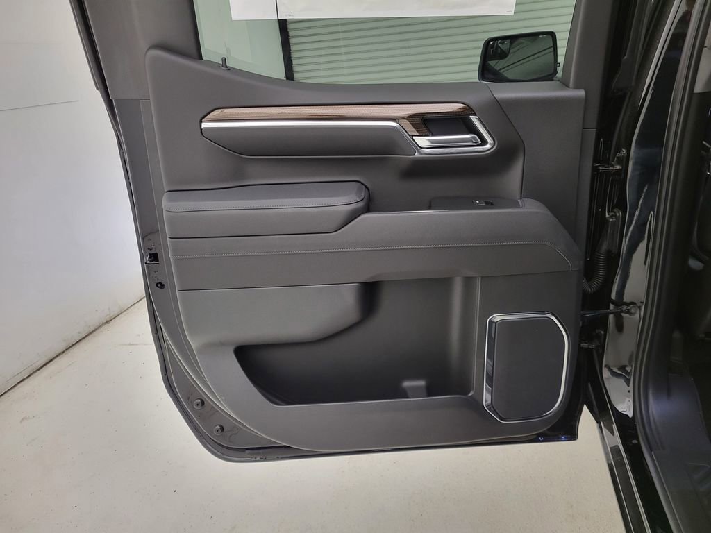 New 2026 Chevrolet Silverado 1500 LT image 40