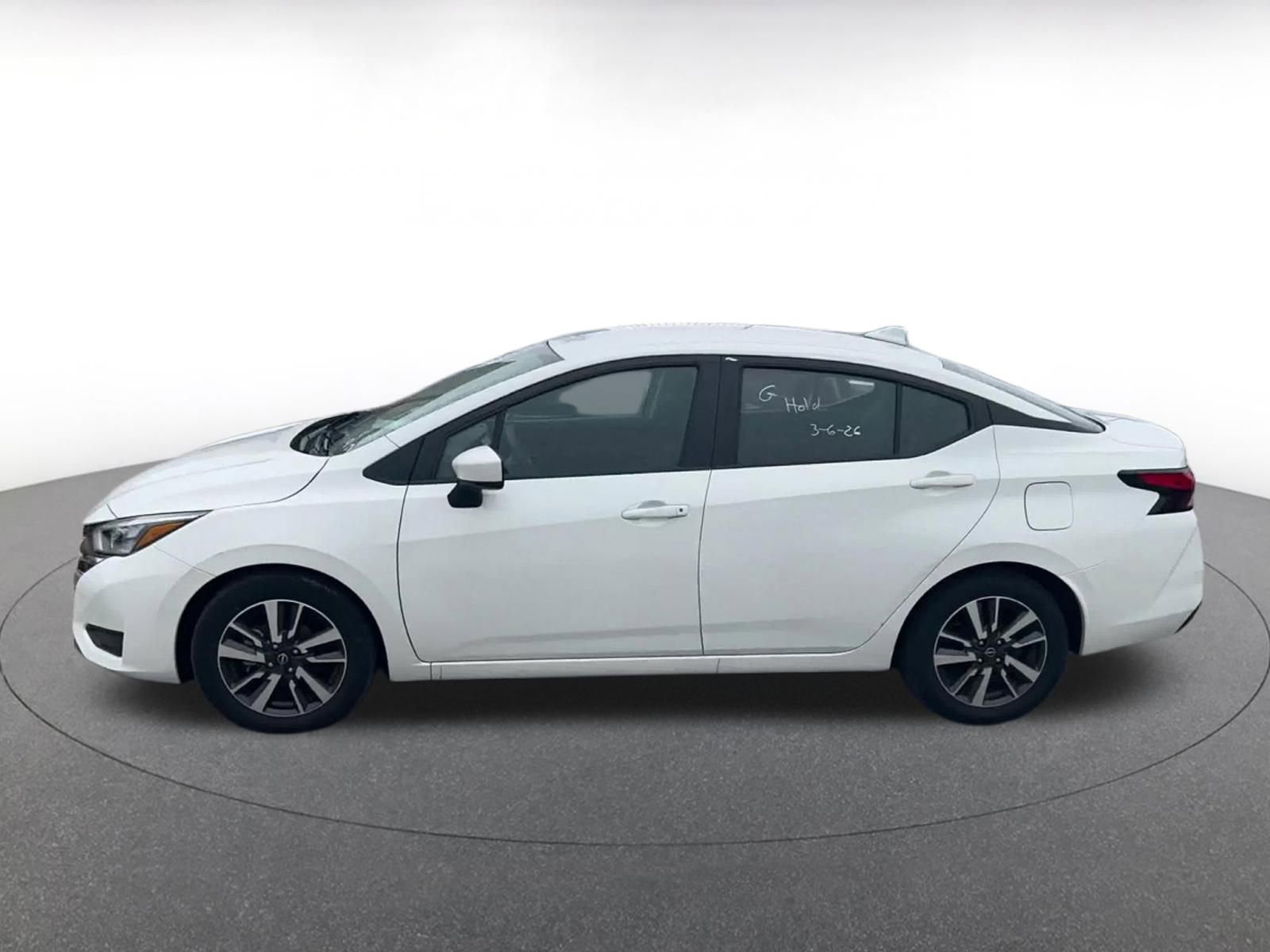 Used 2025 Nissan Versa SV FWD image 9