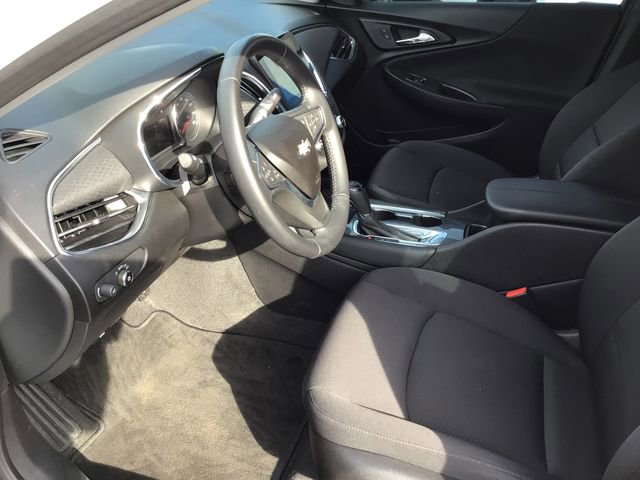 Used 2017 Chevrolet Malibu LT w/ Driver Confidence Package image 18