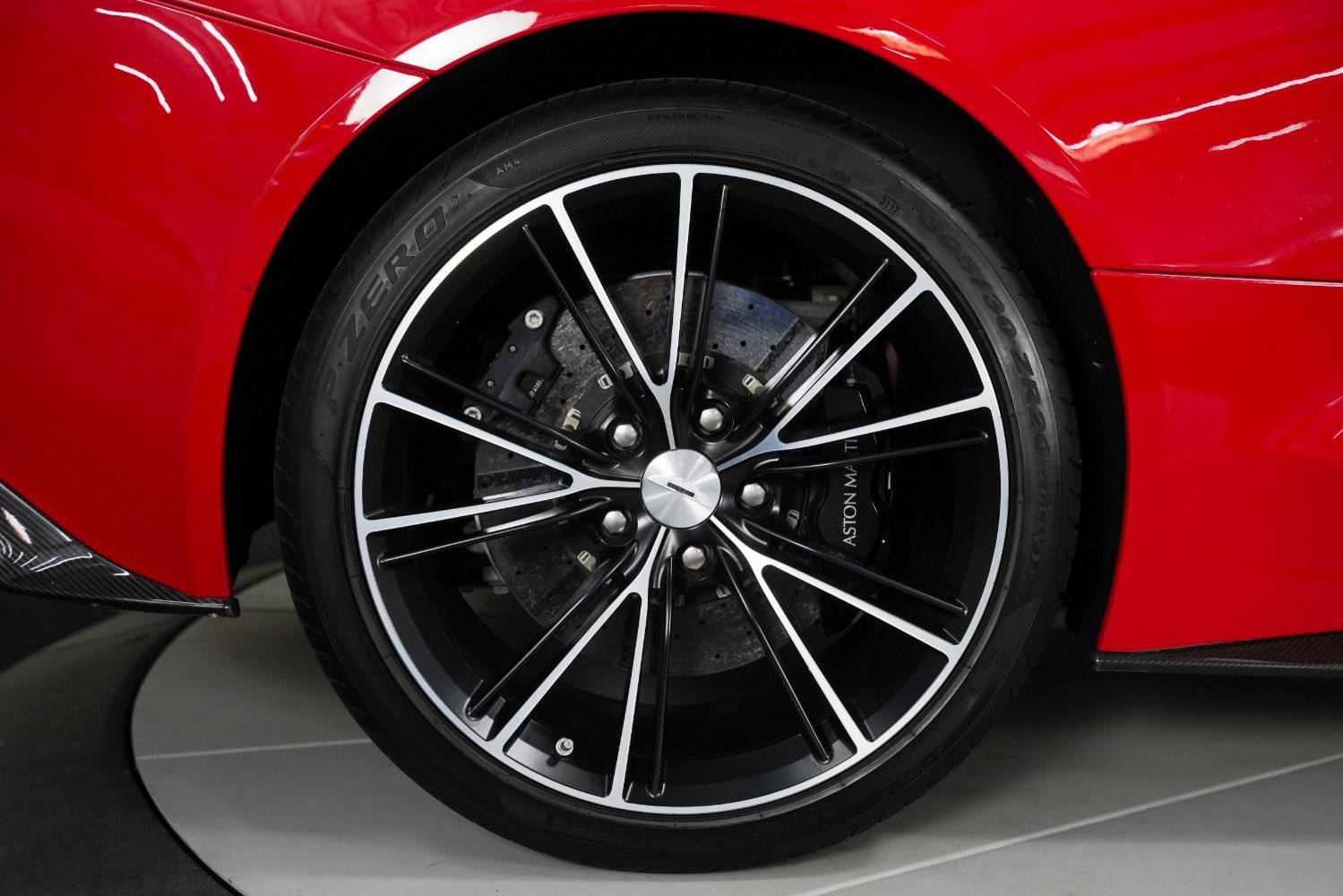 Used 2014 Aston Martin Vanquish Volante RWD image 26