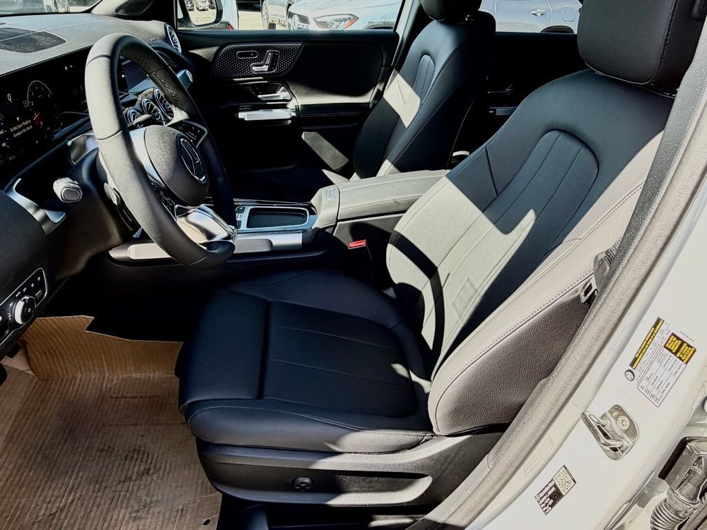 New 2026 Mercedes-Benz GLB 250 image 18