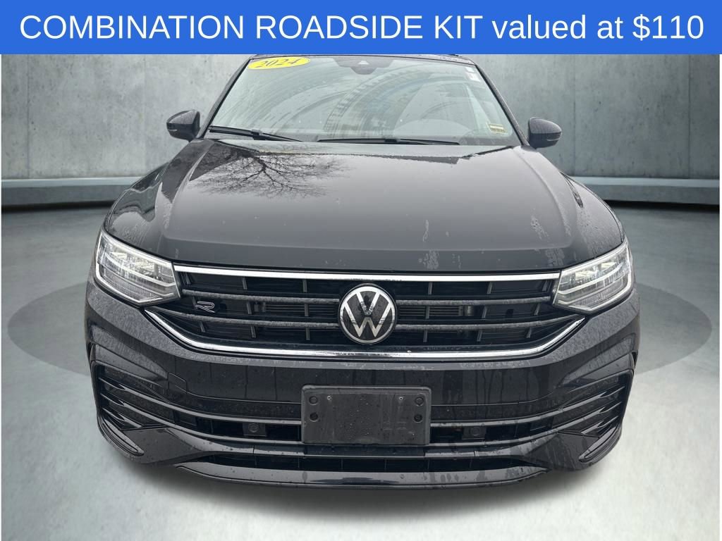 Used 2024 Volkswagen Tiguan SE R-Line AWD/4WD image 7