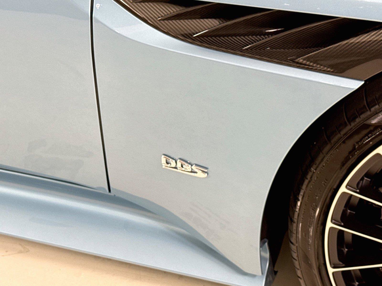 Used 2023 Aston Martin DBS Superleggera Volante RWD image 37