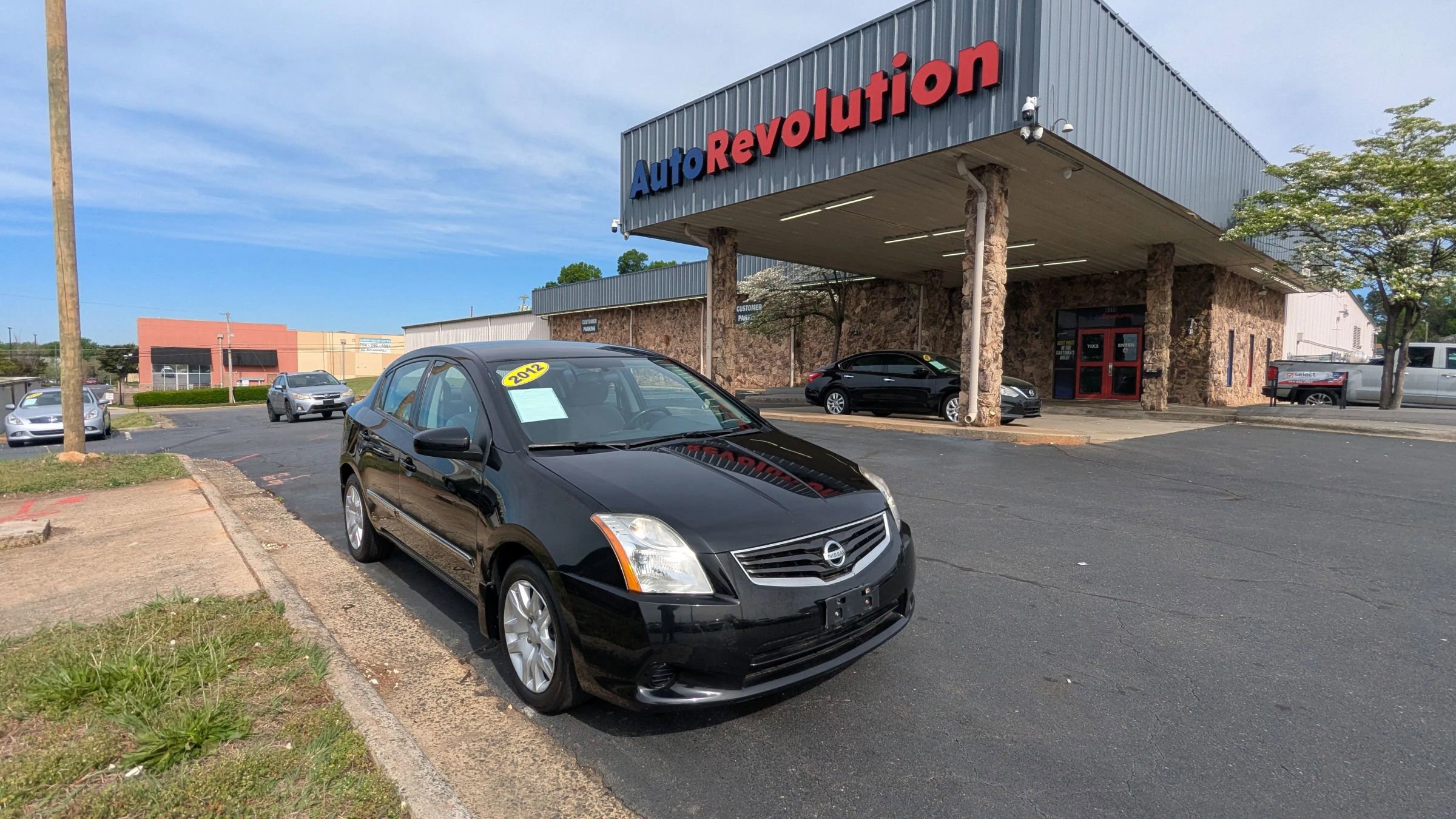 Used 2012 Nissan Sentra 2.0 S w/ Convenience Pkg FWD image 1