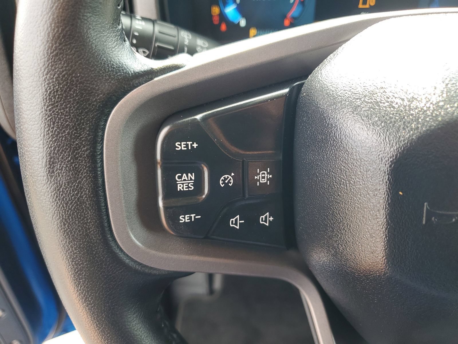 Certified 2025 Ford Bronco Badlands AWD/4WD image 18
