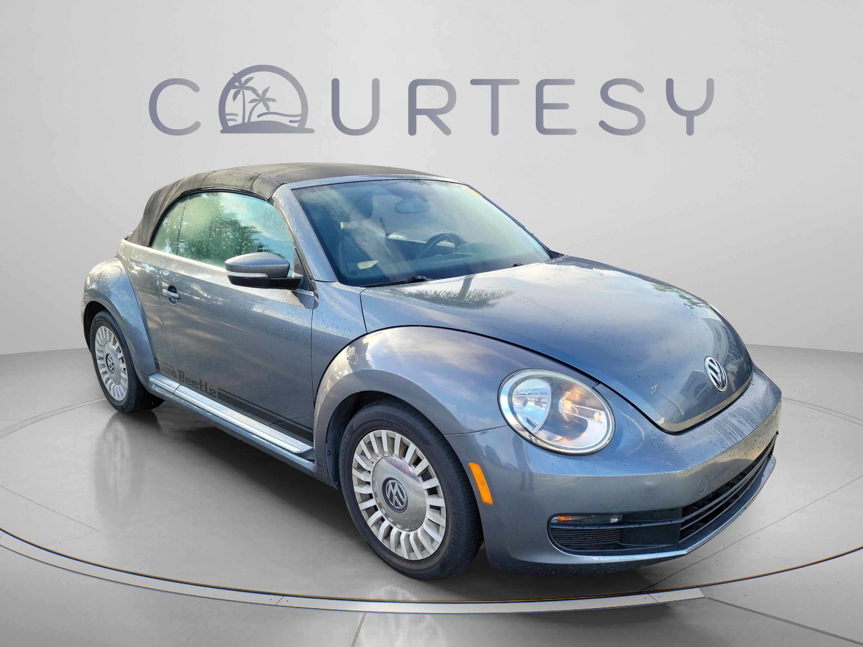 Used 2014 Volkswagen Beetle 2.5 FWD image 4