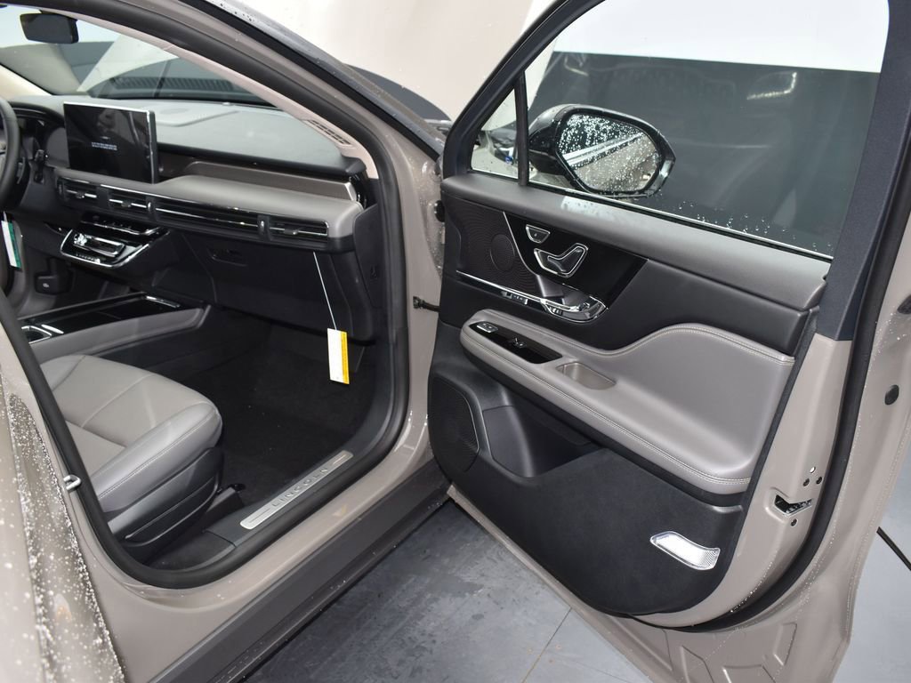 New 2025 Lincoln Corsair Grand Touring w/ Equipment Group 301A image 36