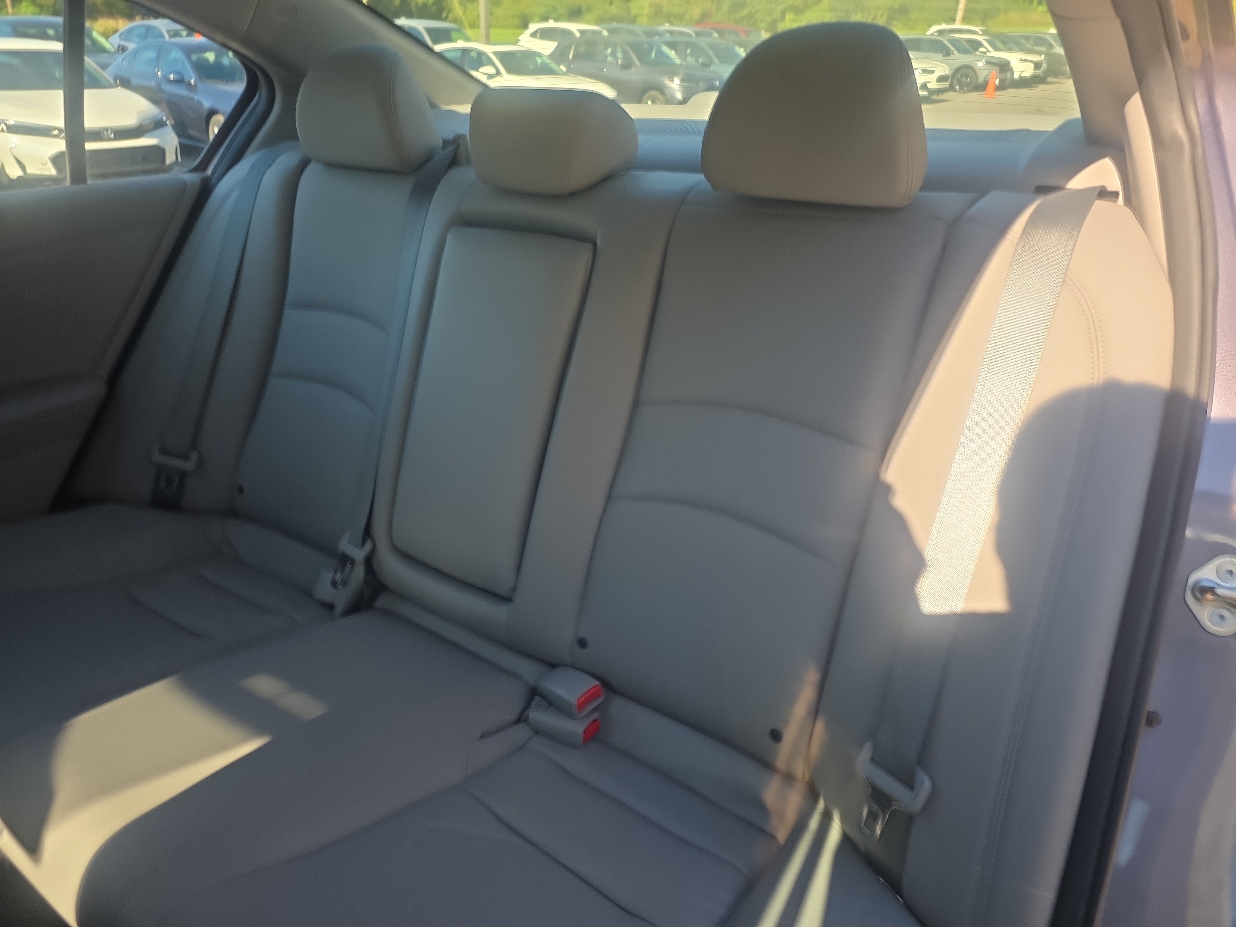 Used 2015 Honda Accord EX-L image 18