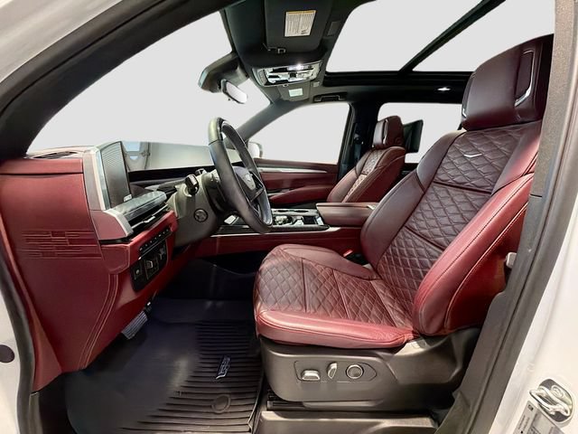 Used 2026 Cadillac Escalade ESV Sport w/ Touring Package AWD/4WD image 19
