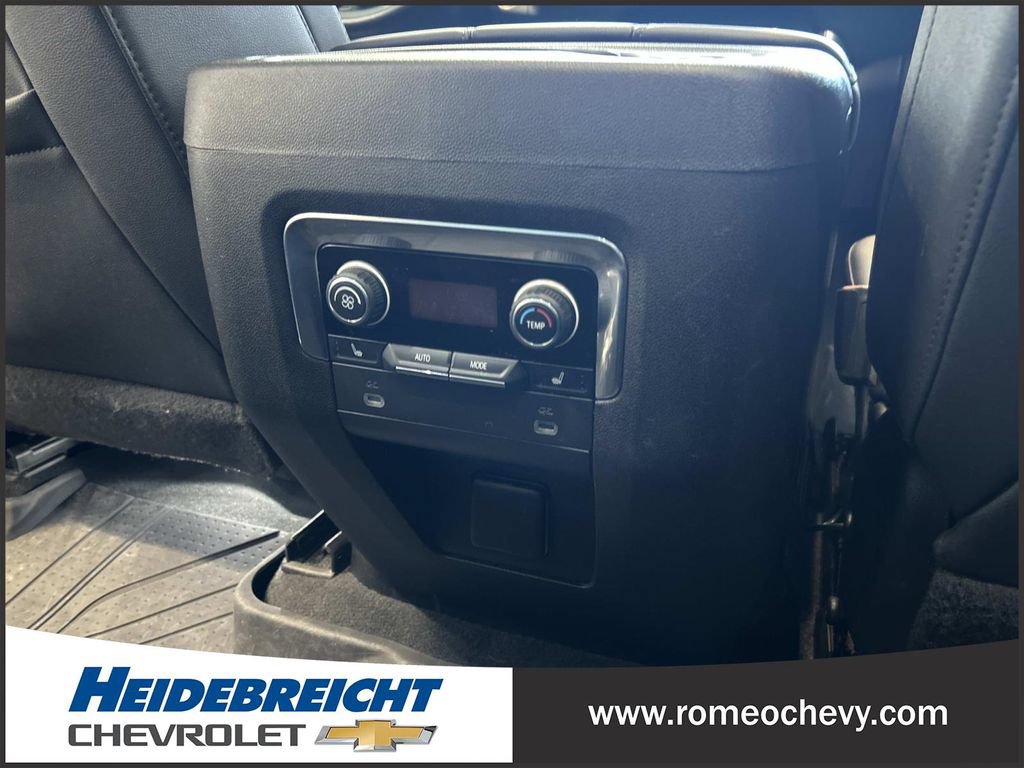 Certified 2023 Chevrolet Tahoe Z71 w/ Luxury Package AWD/4WD image 18