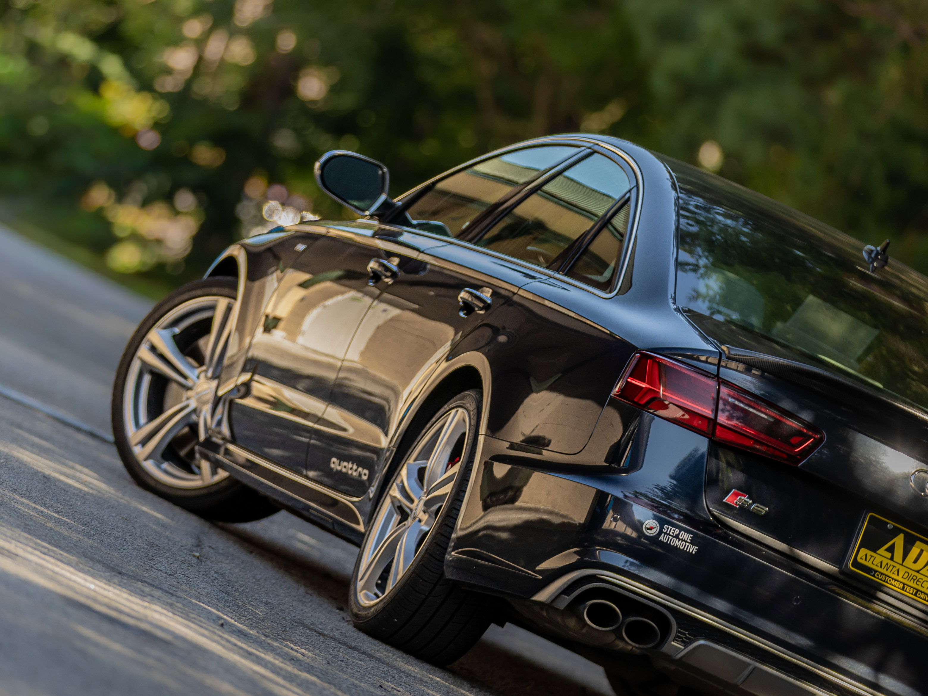 Used 2017 Audi S6 Prestige w/ S6 Sport Package image 25