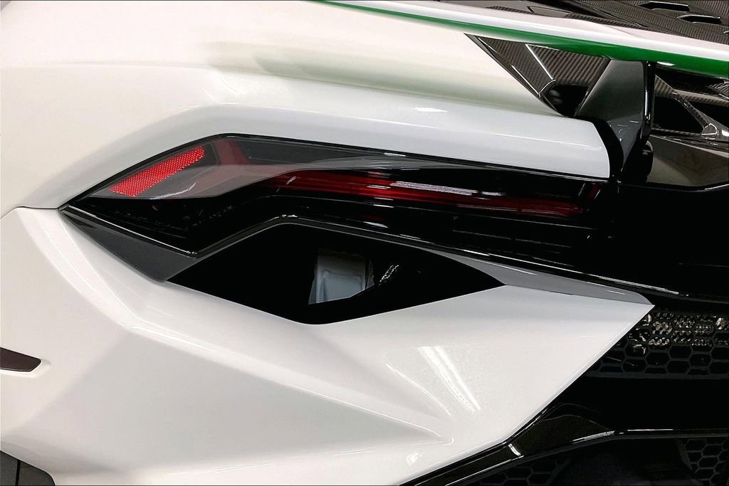 Used 2023 Lamborghini Huracan Tecnica image 30