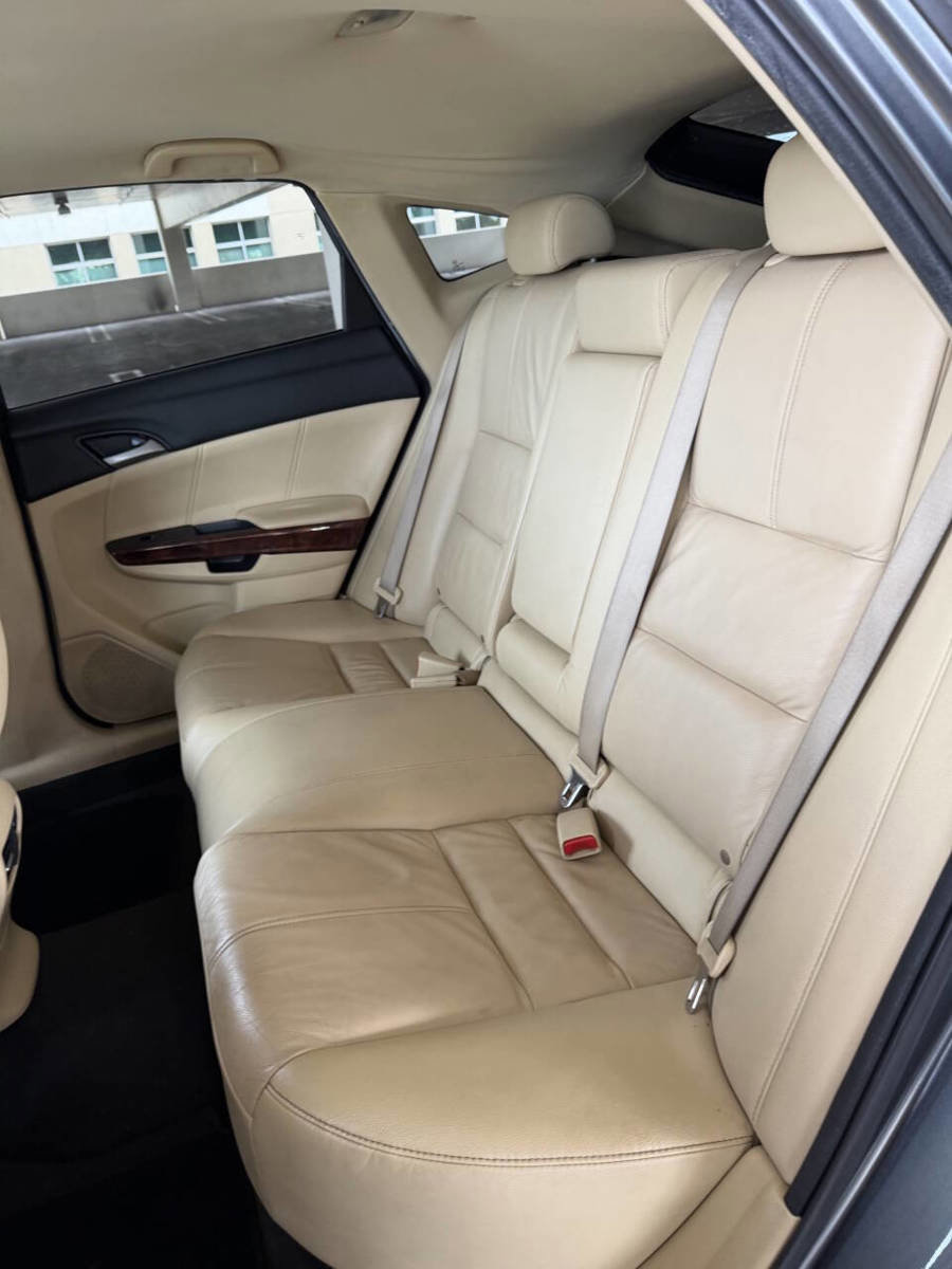 Used 2010 Honda Crosstour EX-L image 12