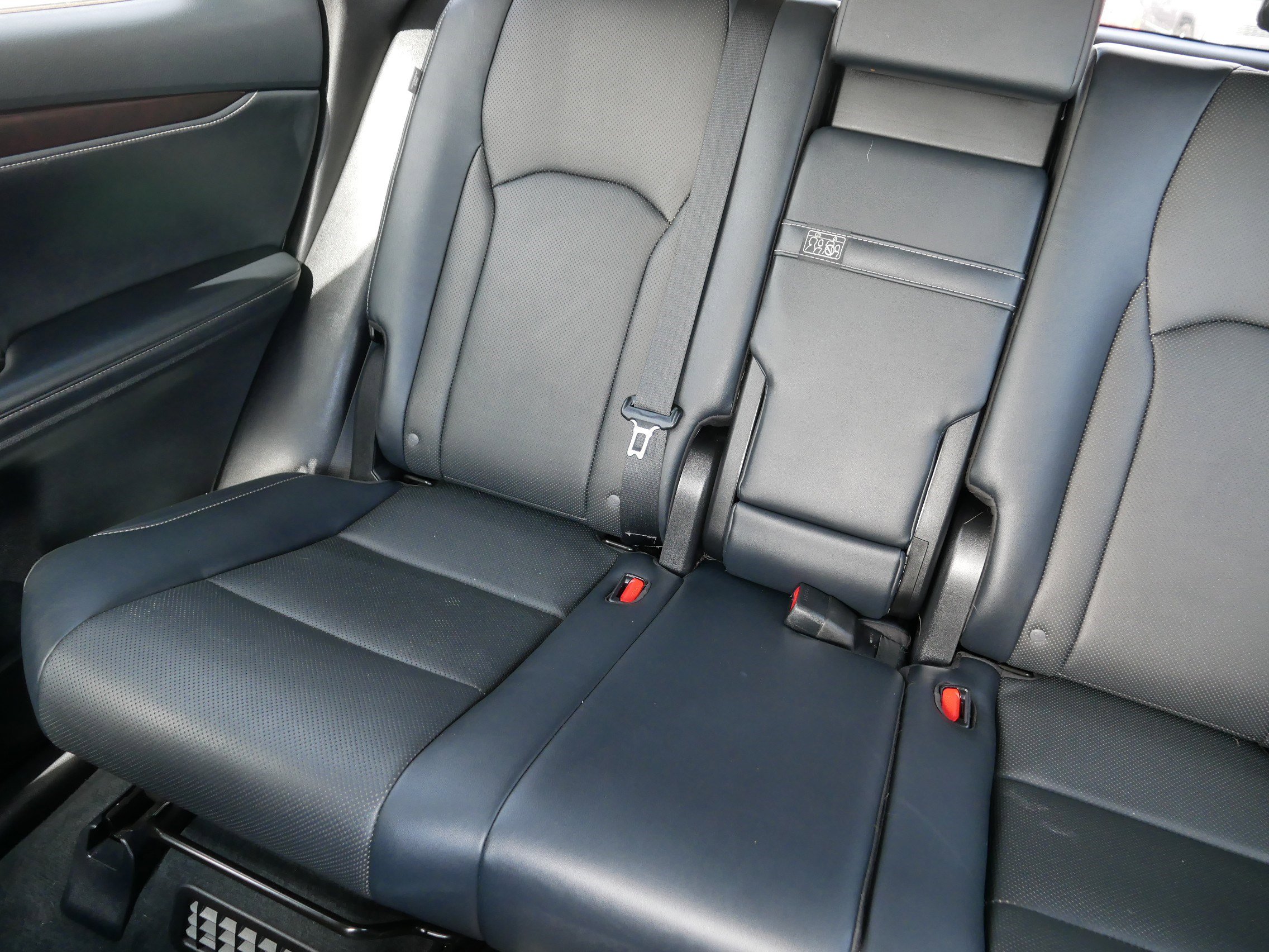 Used 2021 Lexus RX 450h AWD w/ Premium Package image 12