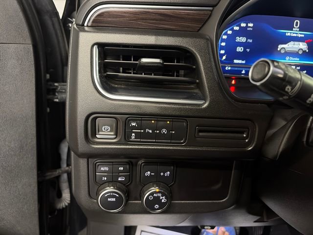 Used 2023 Chevrolet Suburban LT image 11