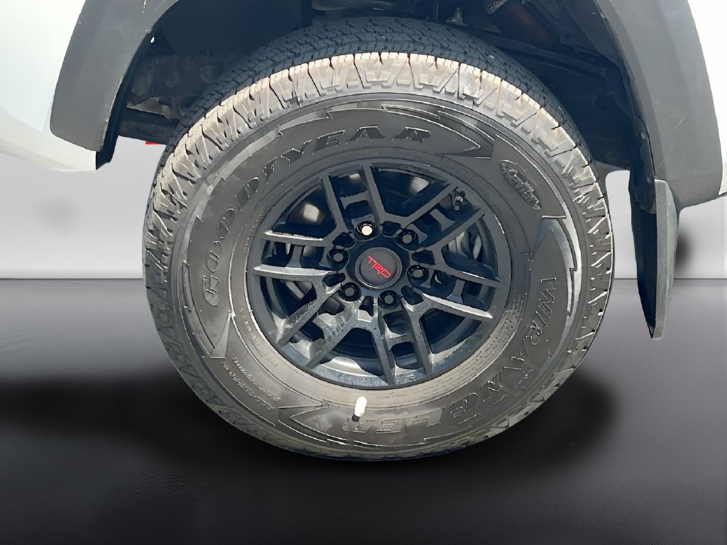 Used 2021 Toyota Tacoma TRD Pro AWD/4WD image 33