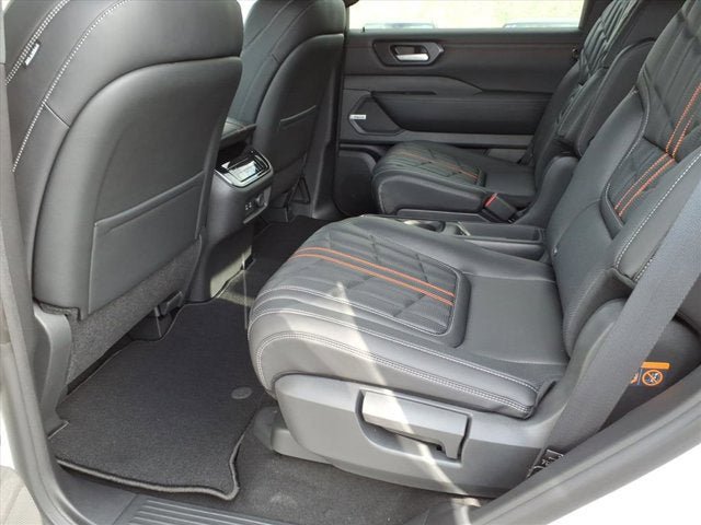 New 2026 Nissan Armada PRO-4X w/ Captain's Chari Seat Package image 5