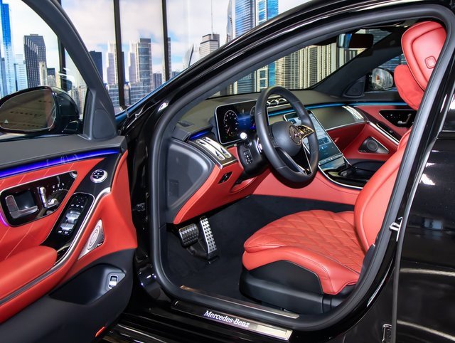 Certified 2025 Mercedes-Benz S 580 4MATIC Sedan image 13
