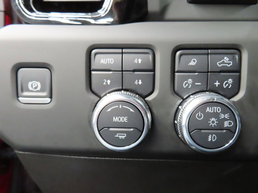 Used 2025 GMC Sierra 3500 AT4 w/ AT4 Premium Plus Package image 66