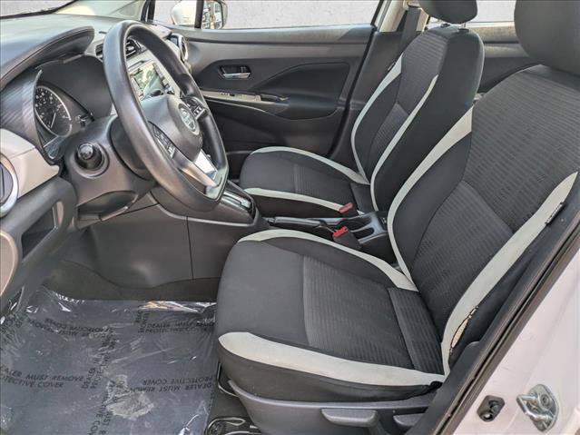 Used 2022 Nissan Versa SV FWD image 15