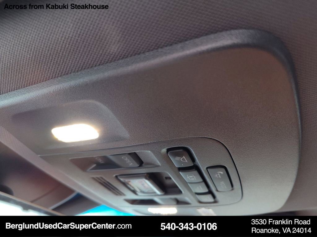 Used 2019 Toyota Avalon Limited w/ Advanced Safety Package image 30