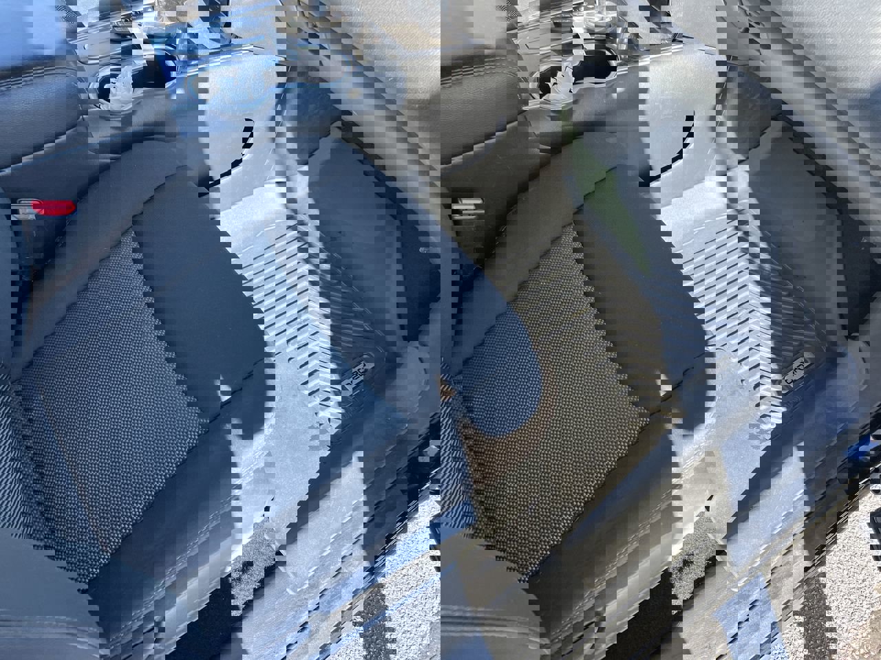 Used 2020 Nissan Pathfinder SV image 35