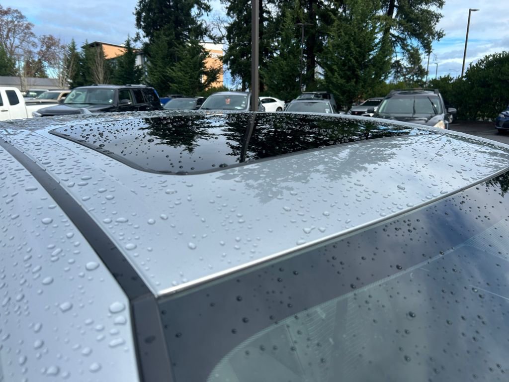 Used 2024 Toyota Camry SE w/ Cold Weather Package image 28