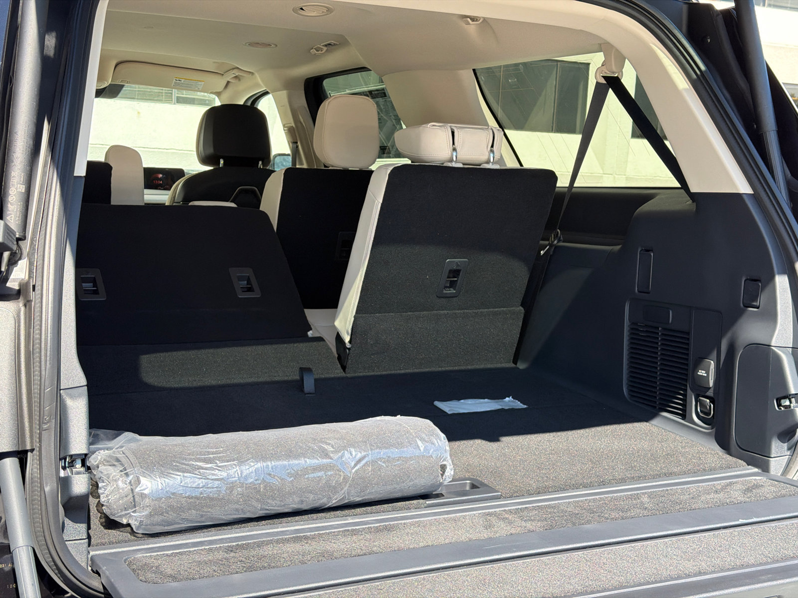 New 2027 Lincoln Navigator L Premier AWD/4WD image 8