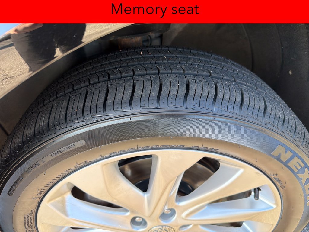 Certified 2016 Buick Envision Premium w/ Driver Confidence Package AWD/4WD image 33