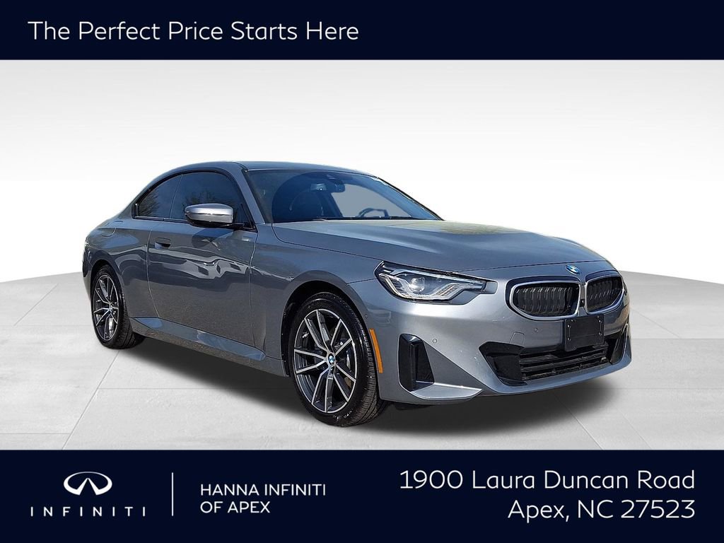 Used 2025 BMW 230i xDrive Coupe image 1