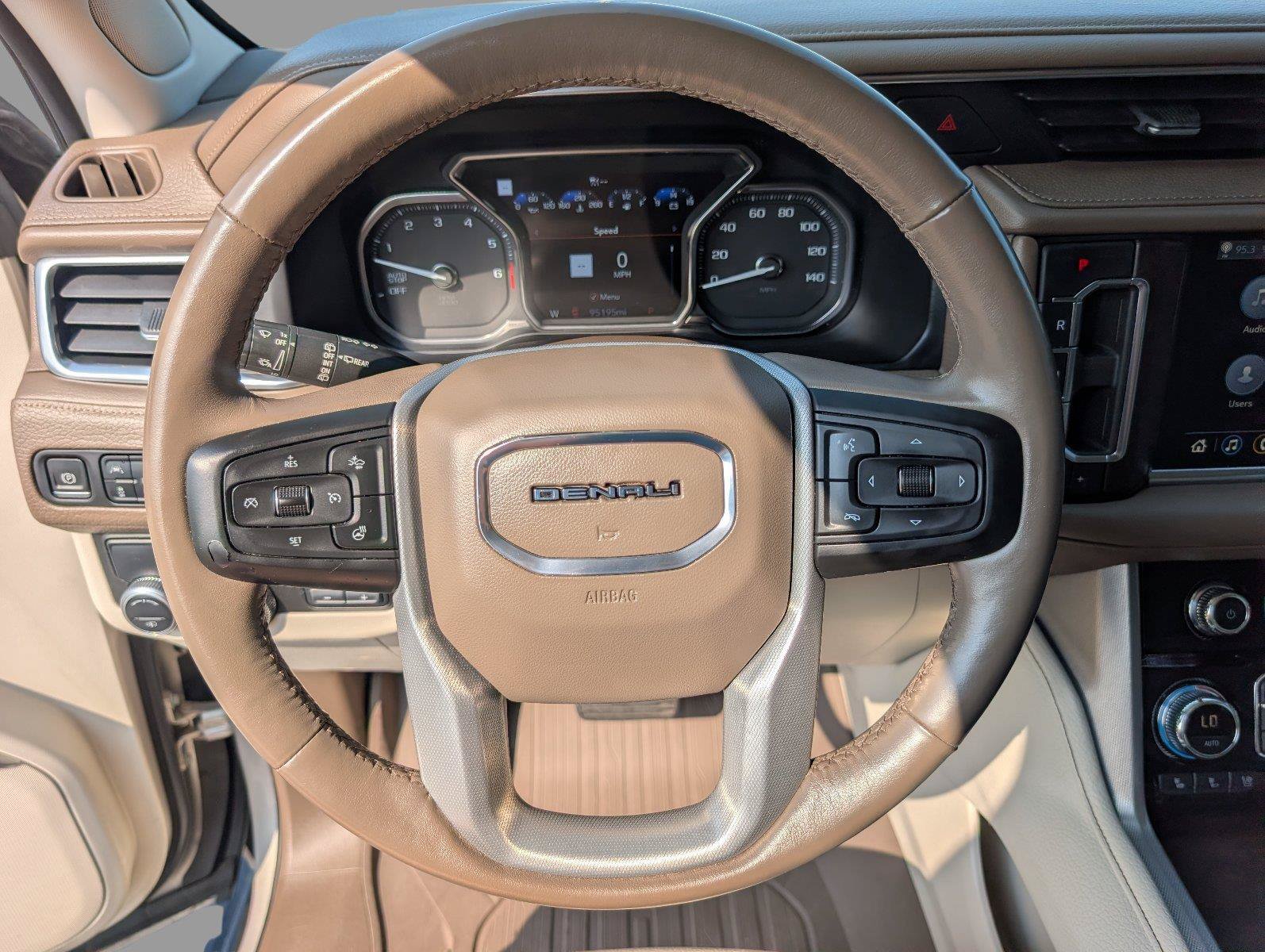 Used 2021 GMC Yukon Denali w/ Denali Ultimate Package RWD image 29