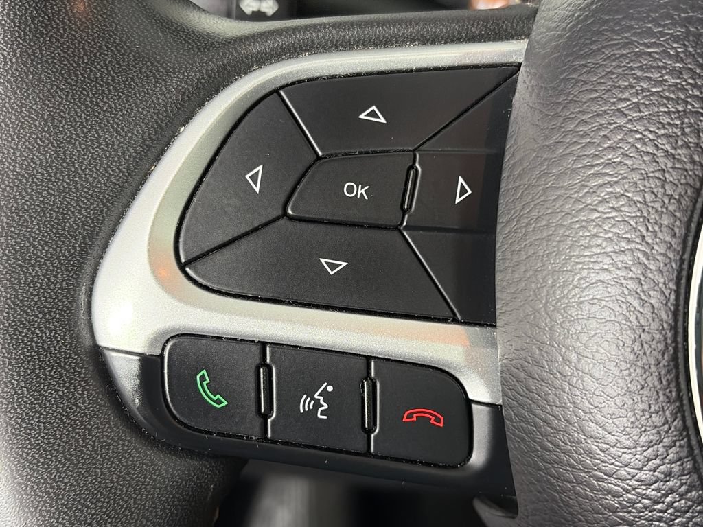 Used 2021 Jeep Compass Latitude FWD image 17