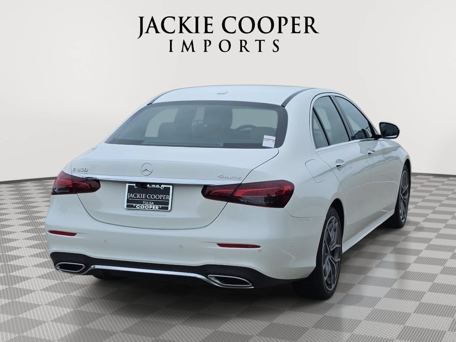 Used 2021 Mercedes-Benz E 450 4MATIC Sedan image 5